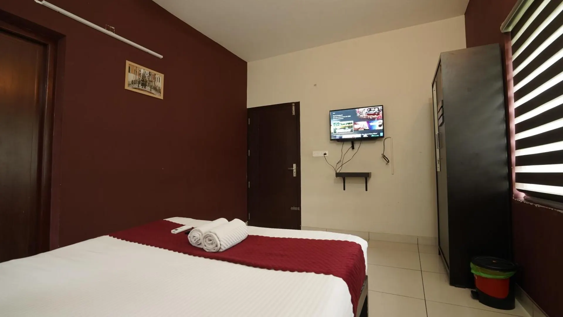 *** Hotel Atmos Inn Kozhikode India